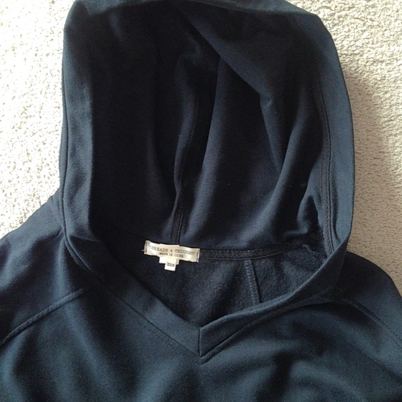 NWOT Threads 4 Thought Amalfi Poncho - Picture 4 of 6